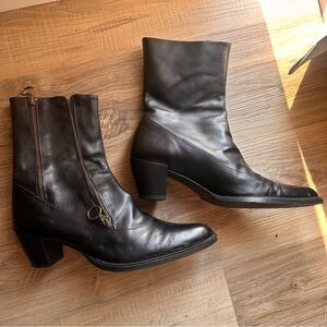 Espace Paris black leather zip ankle boots pointed toe ring zipper Size 8.5 - 9